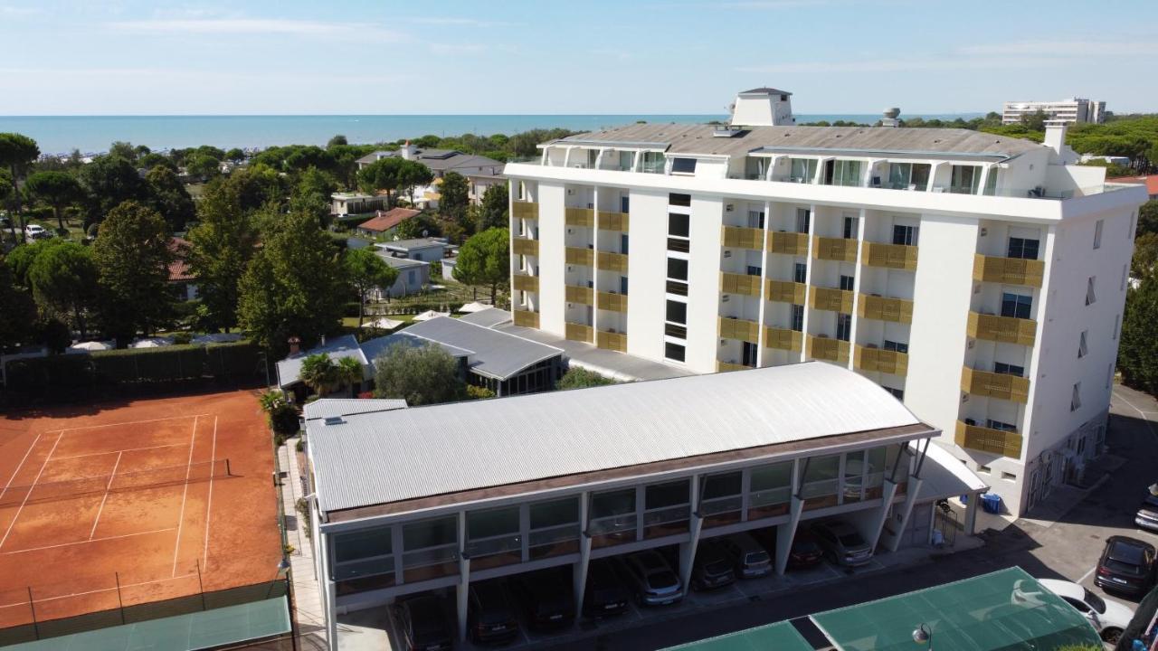 Grand Hotel Esplanada Bibione Exterior photo